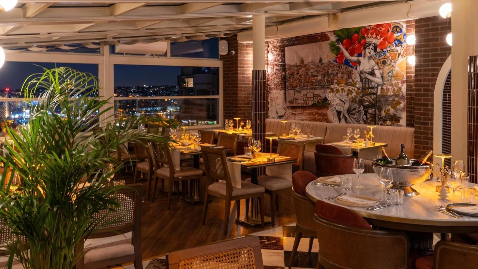 Querencia Hotel Istanbul 3*,