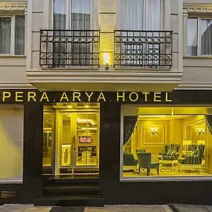 Pera Arya *** Estambul
