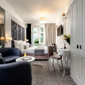 Amber Design Апарт-отель