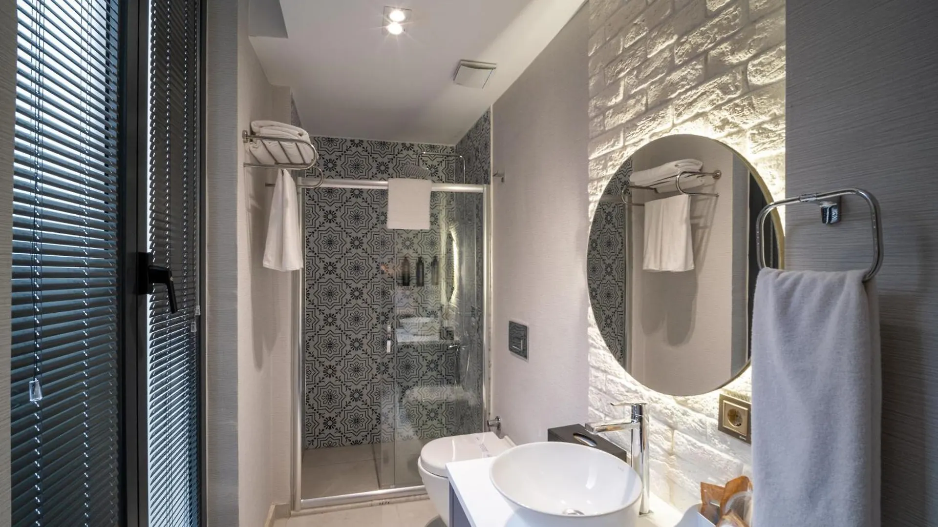 Querencia Hotel Istanbul 3*,